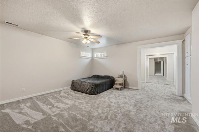 3036 S Grimes Creek Ave, Meridian, ID 83642