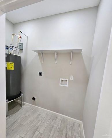 162 Valle Vista Drive, Elsa, TX 78543