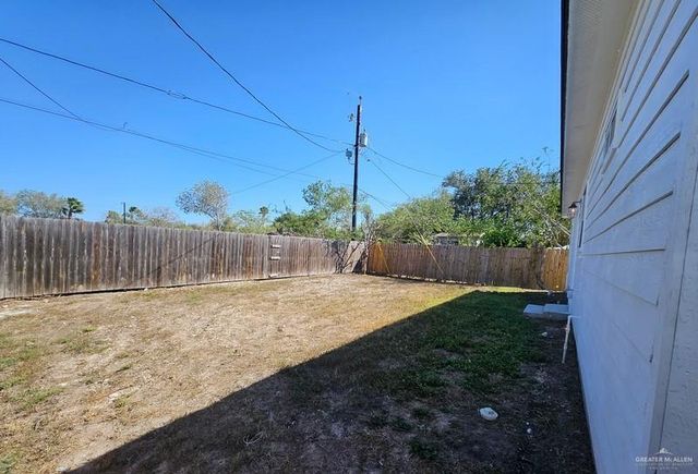 162 Valle Vista Drive, Elsa, TX 78543