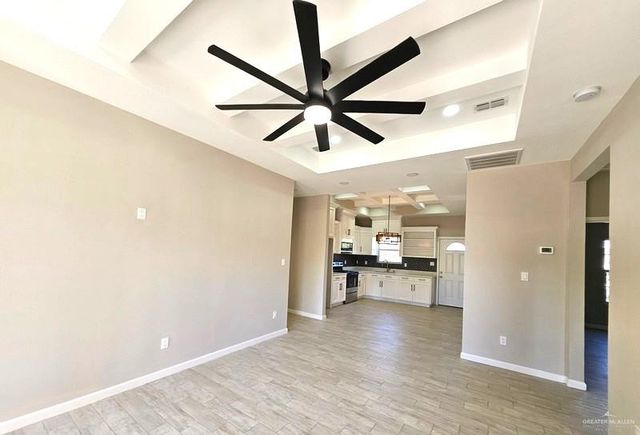 162 Valle Vista Drive, Elsa, TX 78543