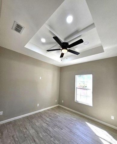 162 Valle Vista Drive, Elsa, TX 78543