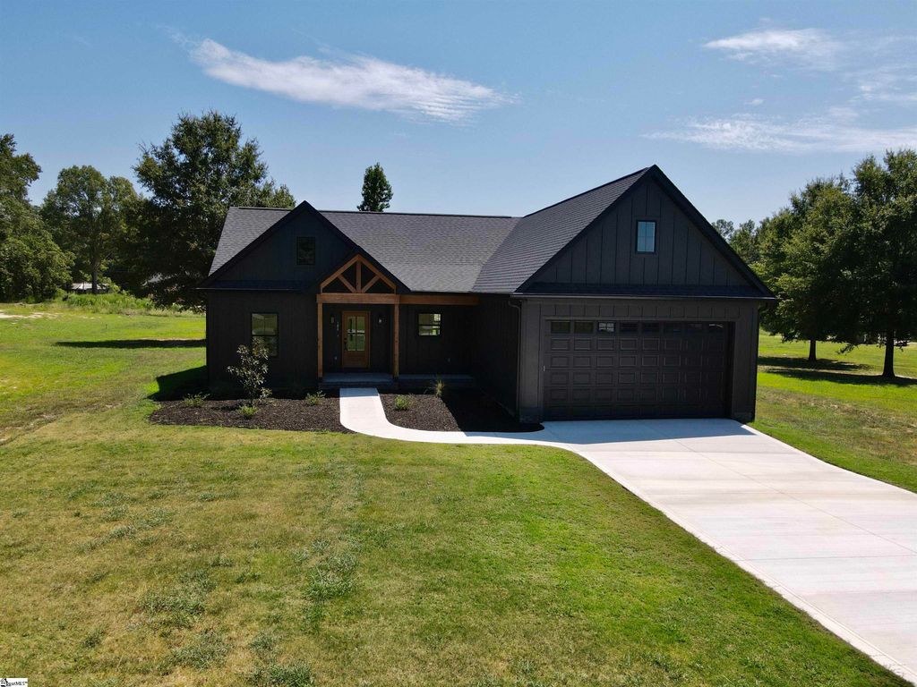 408 Edgewood Drive, Belton, SC 29627