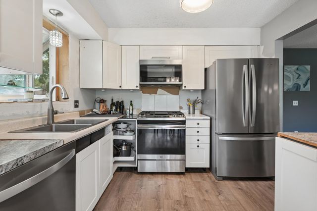 11116 Louisiana Court E, Champlin, MN 55316
