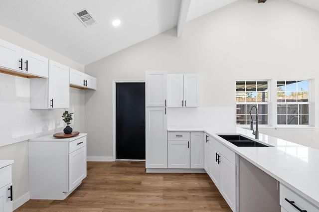 5213 Shirley Street, Baytown, TX 77521