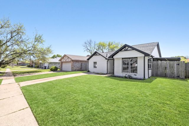 5213 Shirley Street, Baytown, TX 77521