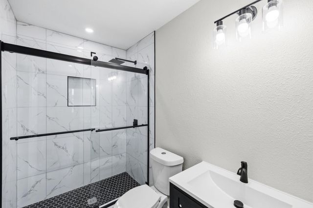 5213 Shirley Street, Baytown, TX 77521