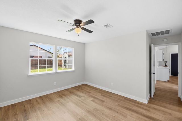 5213 Shirley Street, Baytown, TX 77521