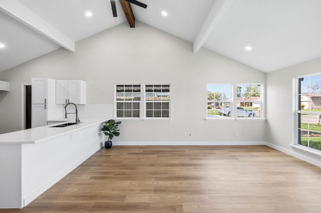 5213 Shirley Street, Baytown, TX 77521