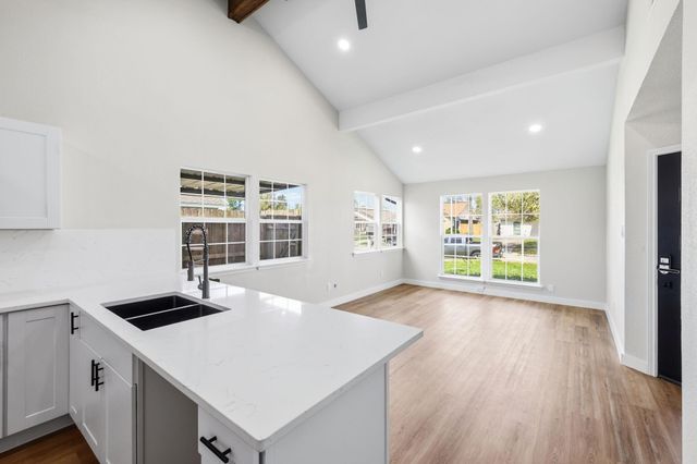 5213 Shirley Street, Baytown, TX 77521