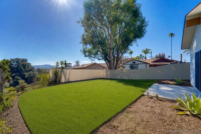 5360 Cole St, San Diego, CA 92117