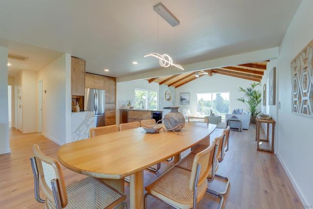 5360 Cole St, San Diego, CA 92117
