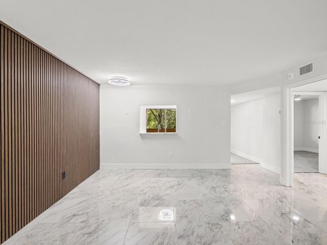 3076 EASTLAND BOULEVARD 203, Clearwater, FL 33761