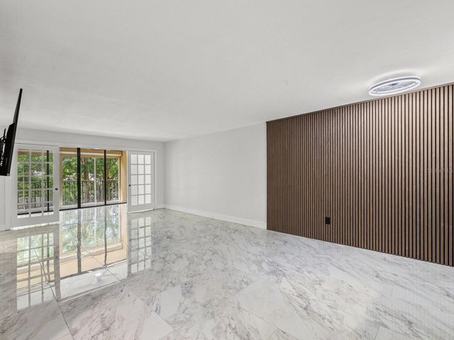 3076 EASTLAND BOULEVARD 203, Clearwater, FL 33761