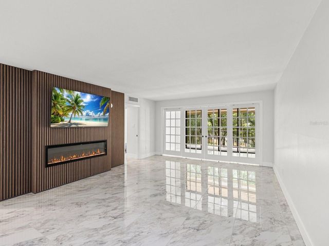 3076 EASTLAND BOULEVARD 203, Clearwater, FL 33761