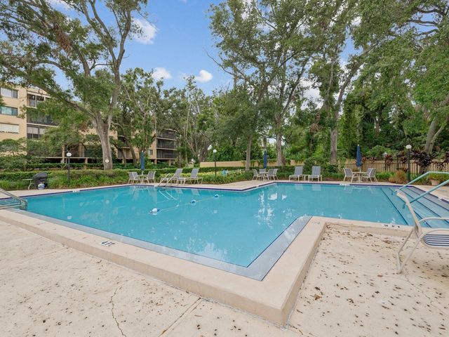 3076 EASTLAND BOULEVARD 203, Clearwater, FL 33761