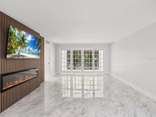 3076 EASTLAND BOULEVARD 203, Clearwater, FL 33761