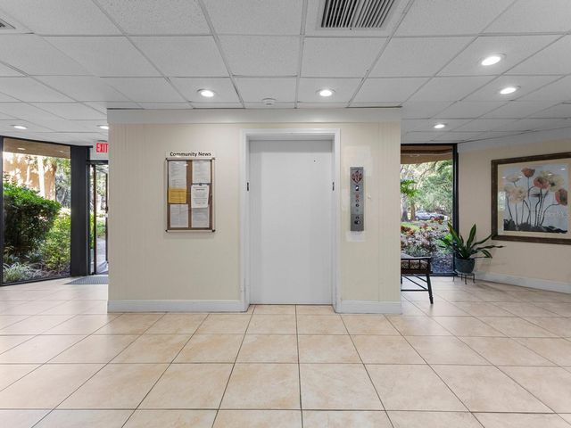 3076 EASTLAND BOULEVARD 203, Clearwater, FL 33761