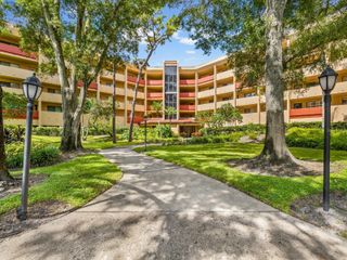 3076 EASTLAND BOULEVARD 203, Clearwater, FL 33761