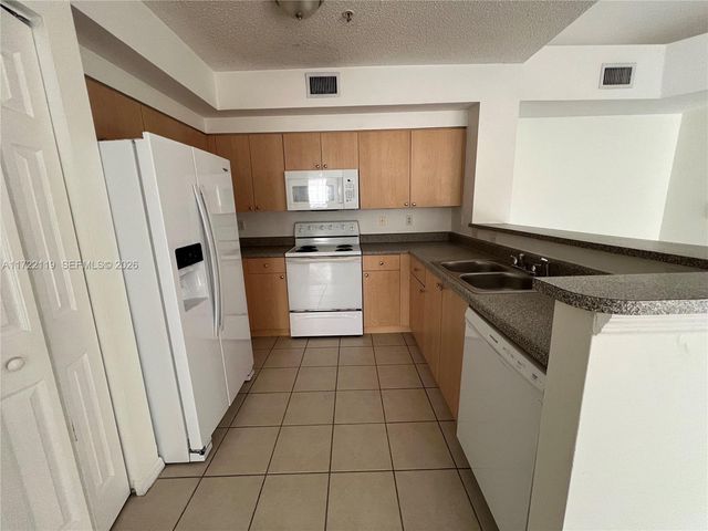 2360 E Preserve Way 305, Miramar, FL 33025