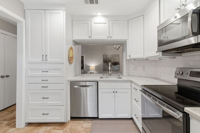 777 Custer Road 22-4, Richardson, TX 75080