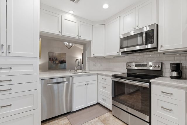 777 Custer Road 22-4, Richardson, TX 75080