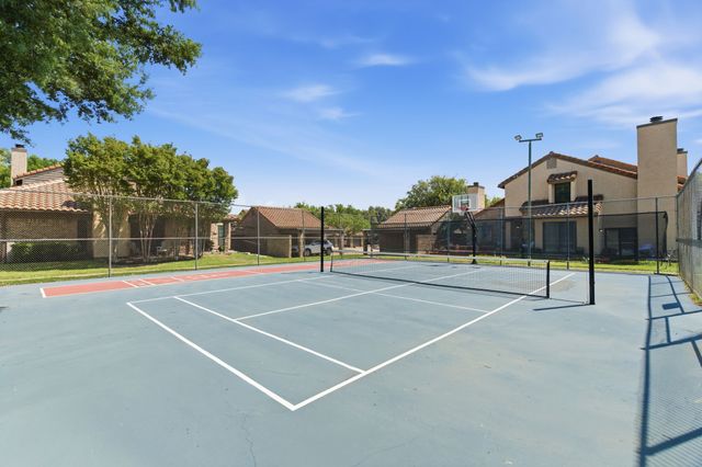 777 Custer Road 22-4, Richardson, TX 75080