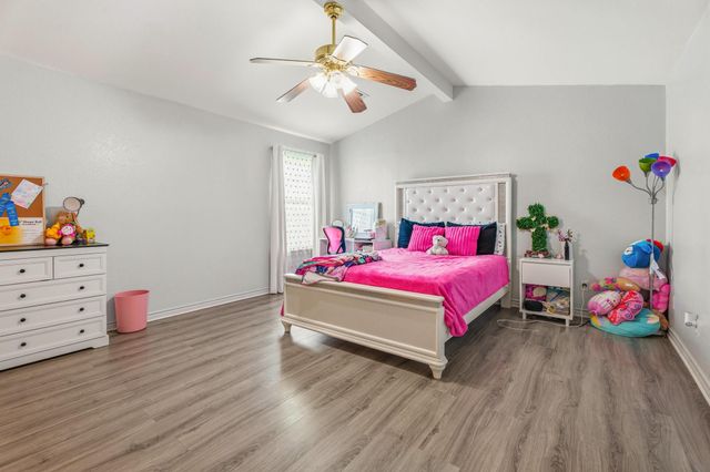 7803 Prairie Street, Hitchcock, TX 77563