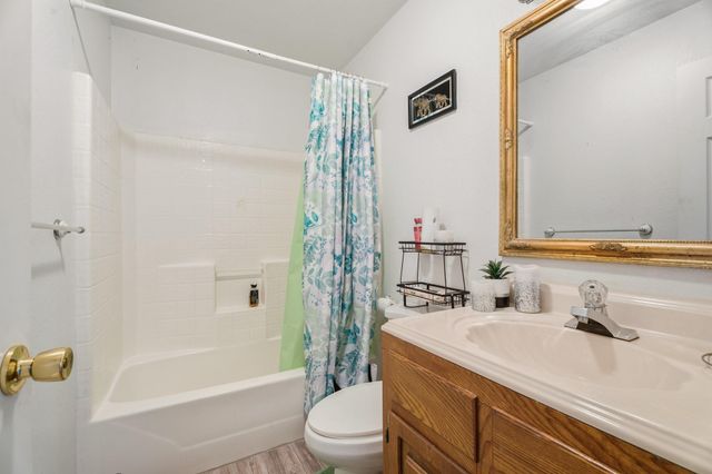 7803 Prairie Street, Hitchcock, TX 77563