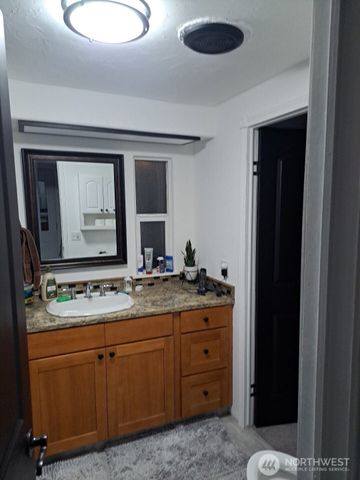 251 N Mt. Washington Drive, Hoodsport, WA 98548