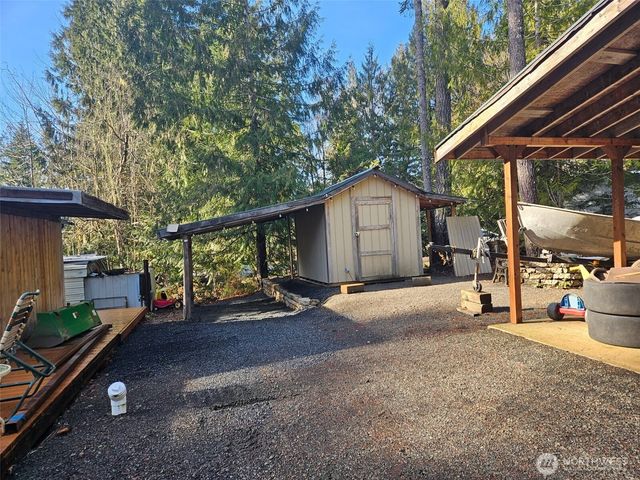 251 N Mt. Washington Drive, Hoodsport, WA 98548
