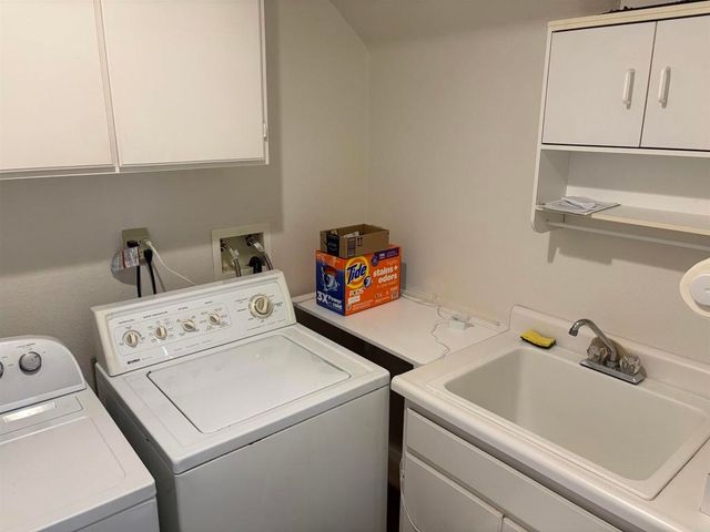 6033 Patmos Way, Oceanside, CA 92056