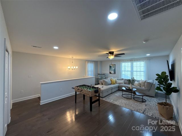 5120 Lakeview Road, Charlotte, NC 28216