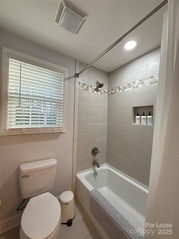 5120 Lakeview Road, Charlotte, NC 28216