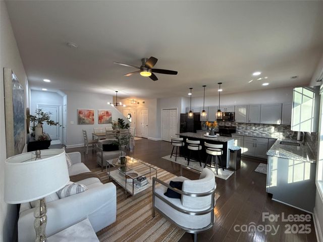 5120 Lakeview Road, Charlotte, NC 28216