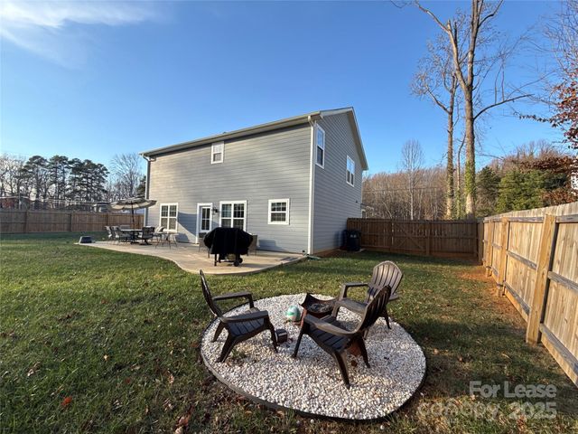 5120 Lakeview Road, Charlotte, NC 28216