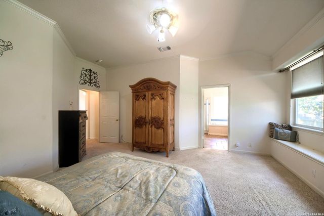 2527 Somerall, San Antonio, TX 78248