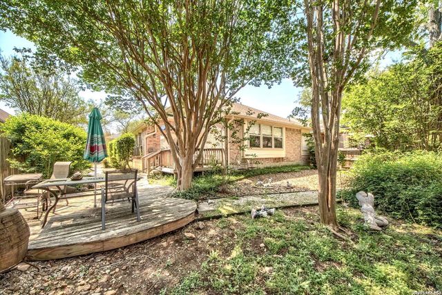 2527 Somerall, San Antonio, TX 78248
