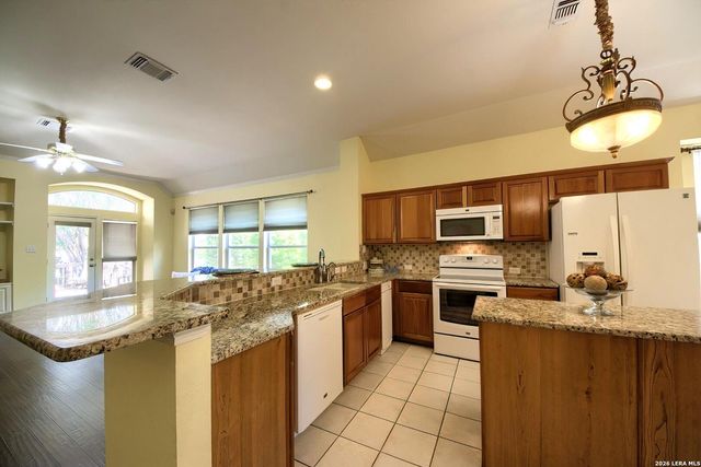 2527 Somerall, San Antonio, TX 78248