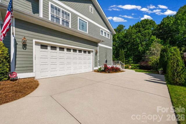 138 Misty Woods Drive, Clover, SC 29710