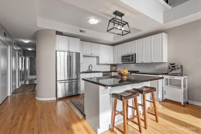 1636 W Erie Street 3E, Chicago, IL 60622