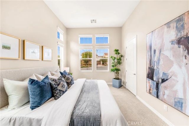 102 Derailer, Irvine, CA 92618