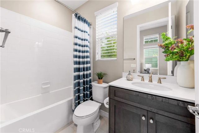 102 Derailer, Irvine, CA 92618