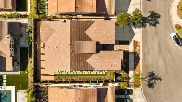 102 Derailer, Irvine, CA 92618
