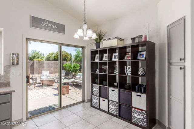 60196 E Crestview Court, Tucson, AZ 85739