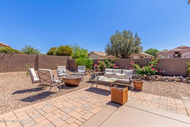 60196 E Crestview Court, Tucson, AZ 85739