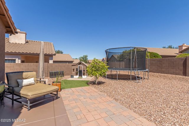 60196 E Crestview Court, Tucson, AZ 85739