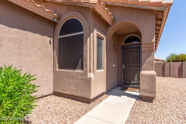 60196 E Crestview Court, Tucson, AZ 85739