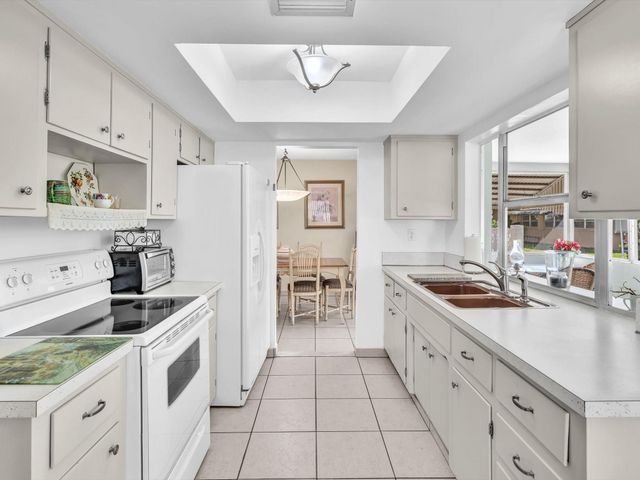 4516 NW 46th Street, Tamarac, FL 33319