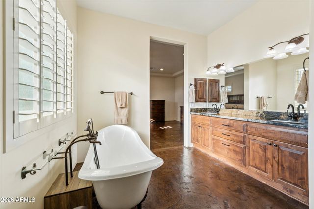 1842 W MESQUITE Street, Phoenix, AZ 85086