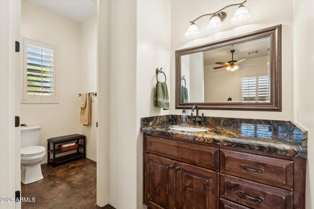 1842 W MESQUITE Street, Phoenix, AZ 85086